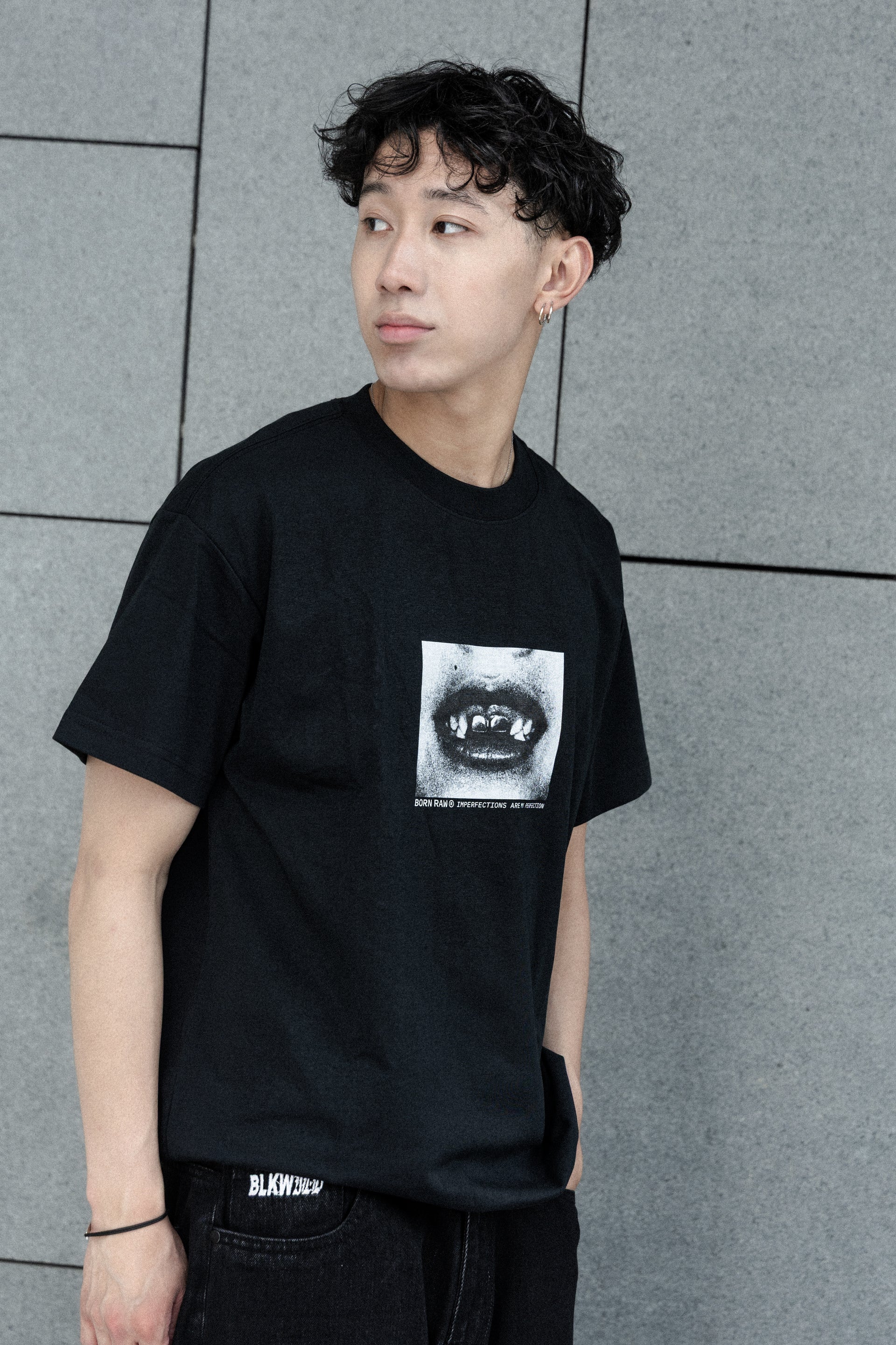 T-SHIRT BORN RAW